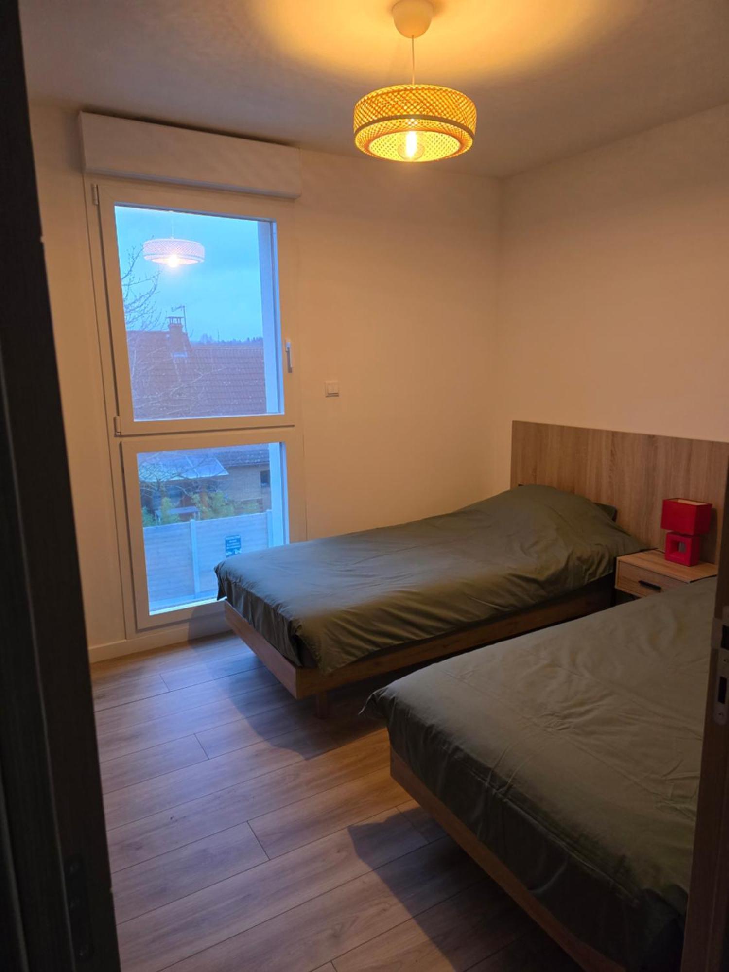 Appartement Cosy Pres De Sceneo Et Auchan Au Dessus Du Fleuriste Bellafleur Longuenesse Ngoại thất bức ảnh